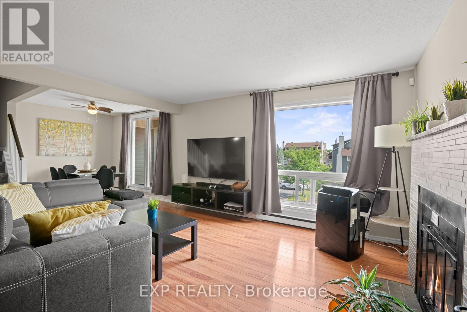 Photo 14 of 77 B 754 St Andre Drive, Ottawa ON