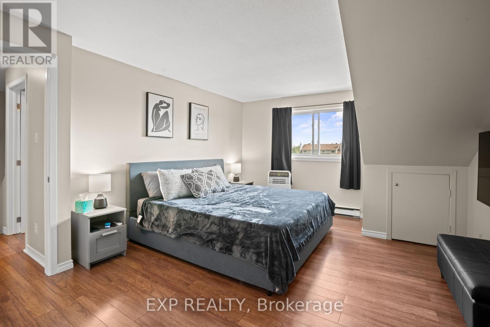Photo 28 of 77 B 754 St Andre Drive, Ottawa ON