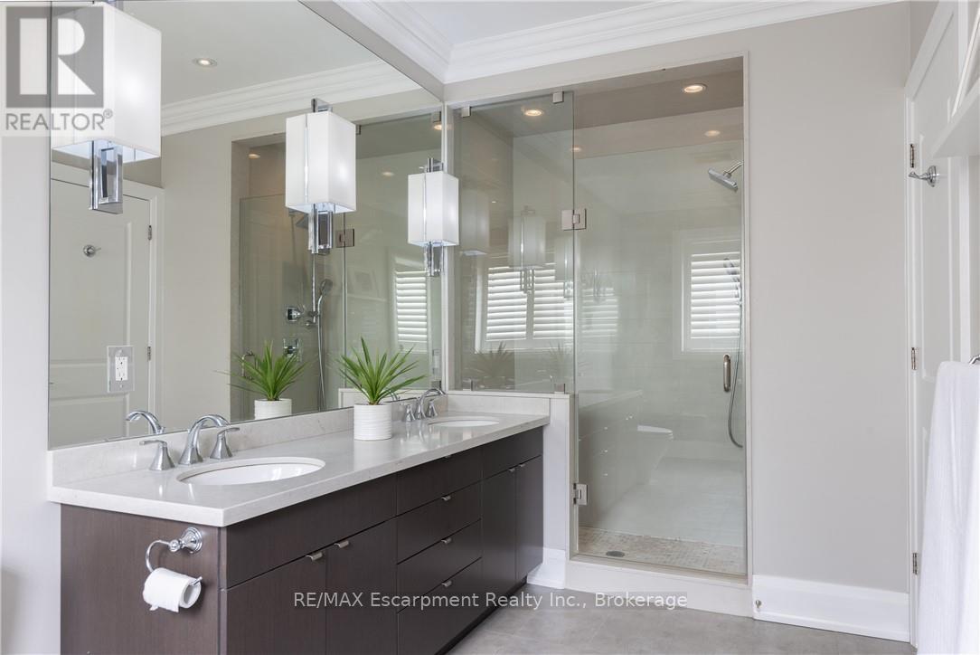 Photo 21 of 82 Brant Street, Oakville ON