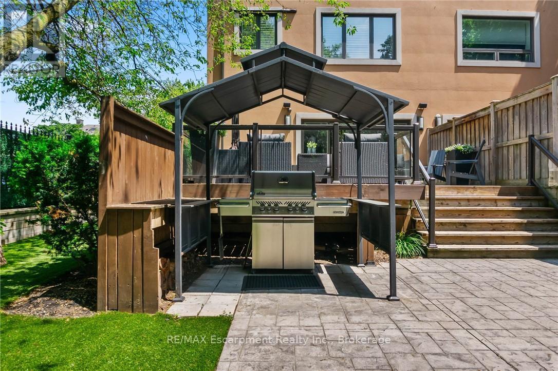 Photo 35 of 82 Brant Street, Oakville ON