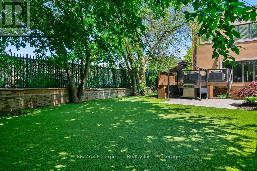 Photo 38 of 82 Brant Street, Oakville ON
