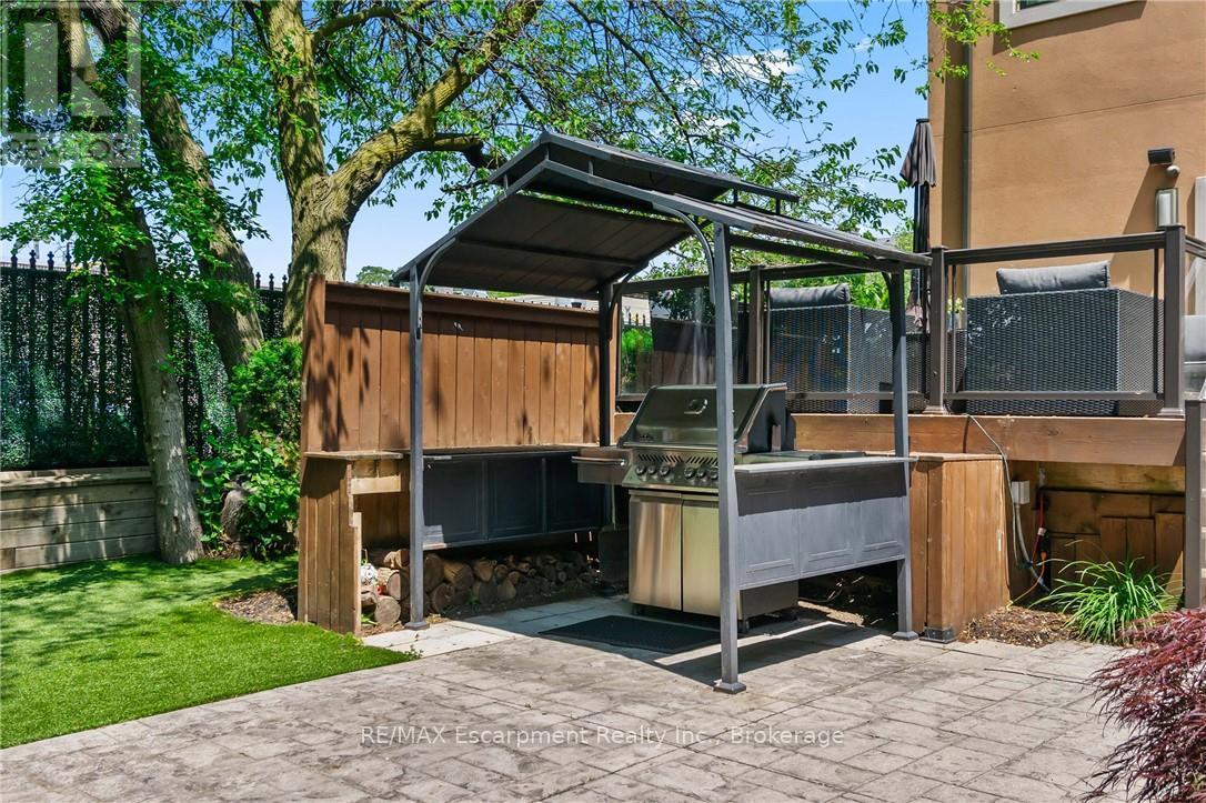 Photo 40 of 82 Brant Street, Oakville ON