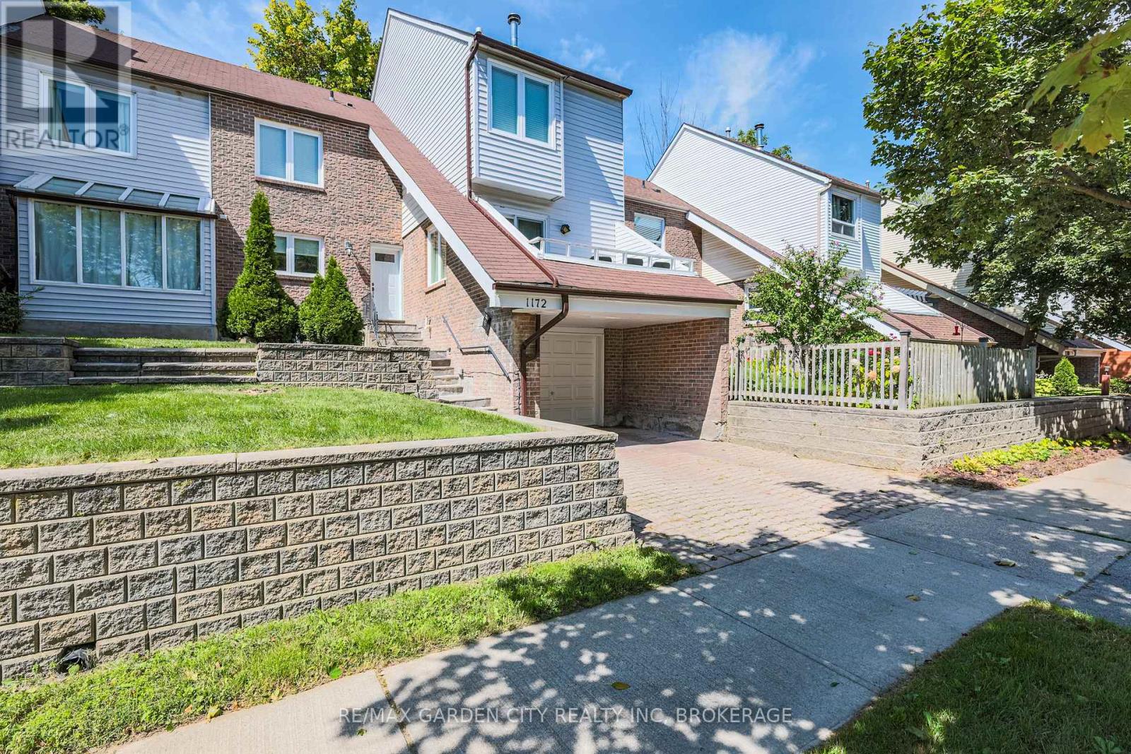 Photo 1 of 1172 Kos Boulevard, Mississauga ON