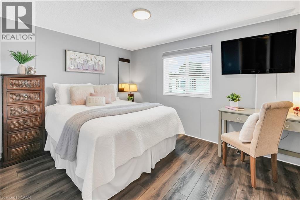 Photo 12 of 4575 Rebecca Lane, Beamsville ON