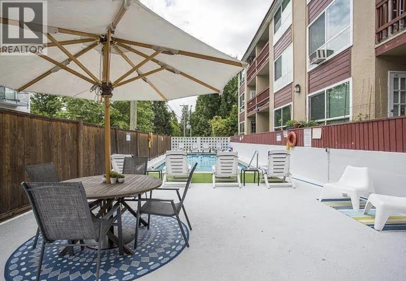 Photo 14 of 313 8680 Fremlin Street, Vancouver BC