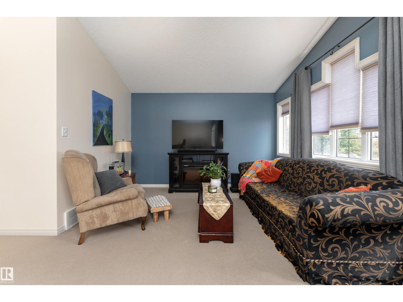 Photo 13 of 11724 10 Av Sw, Edmonton AB