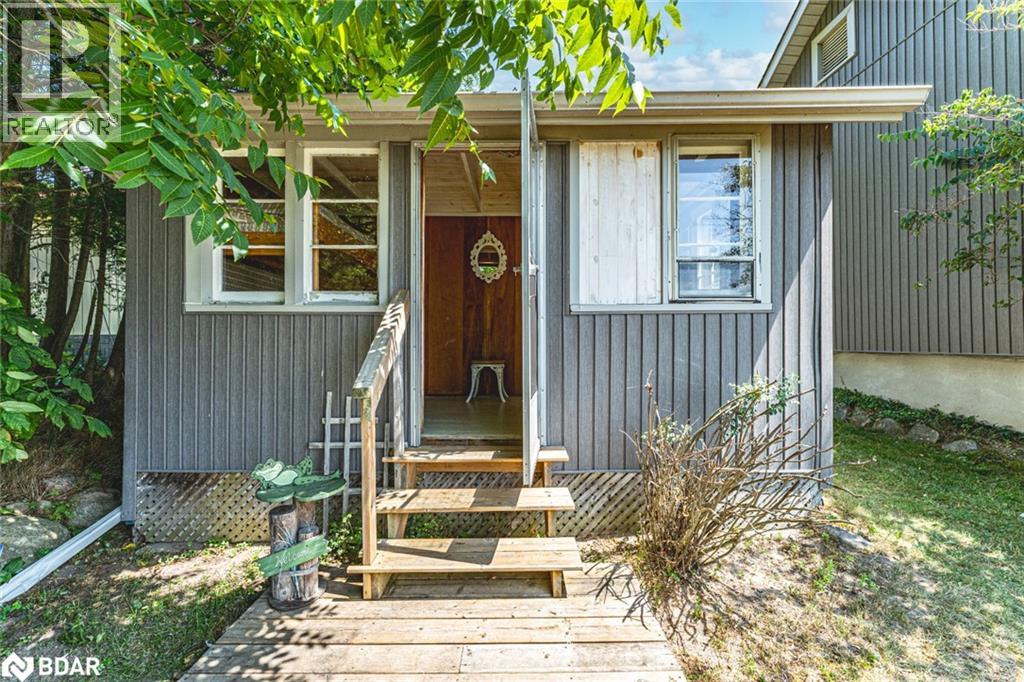 Photo 15 of 5580 Penetanguishene Road, Elmvale ON