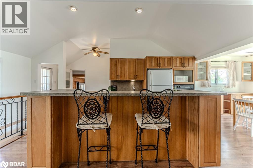 Photo 5 of 5580 Penetanguishene Road, Elmvale ON