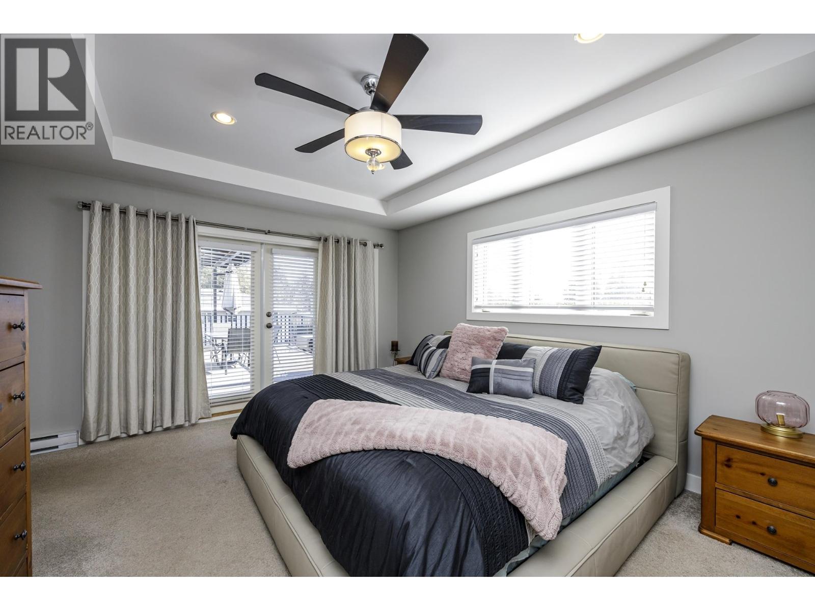 Photo 15 of 887 E 17th Street, North Vancouver BC