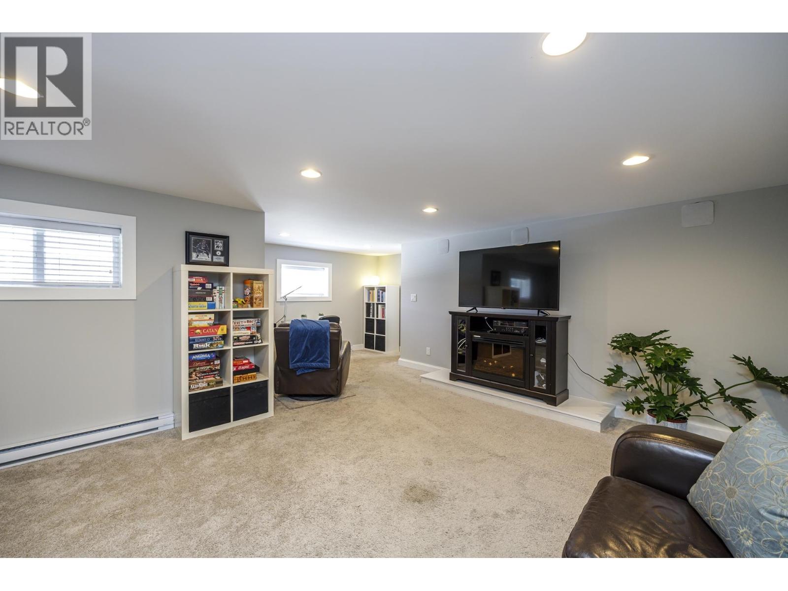 Photo 23 of 887 E 17th Street, North Vancouver BC