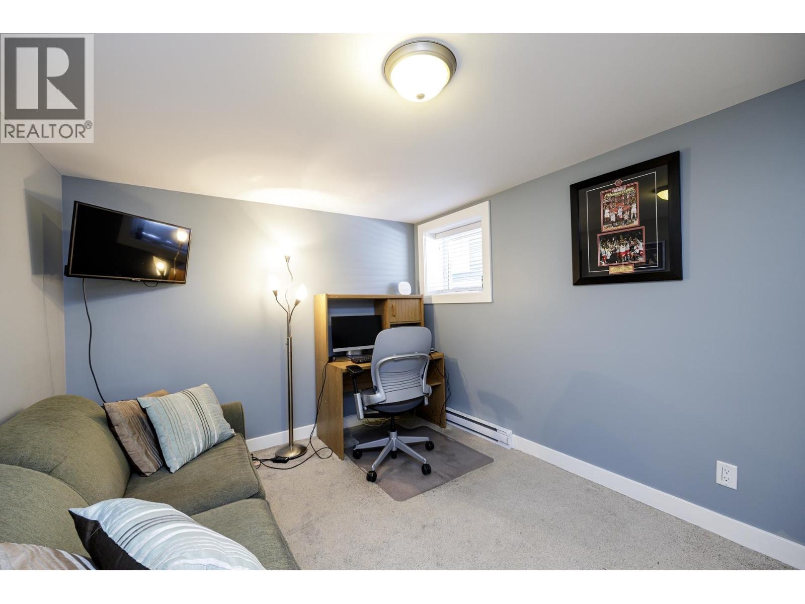 Photo 24 of 887 E 17th Street, North Vancouver BC