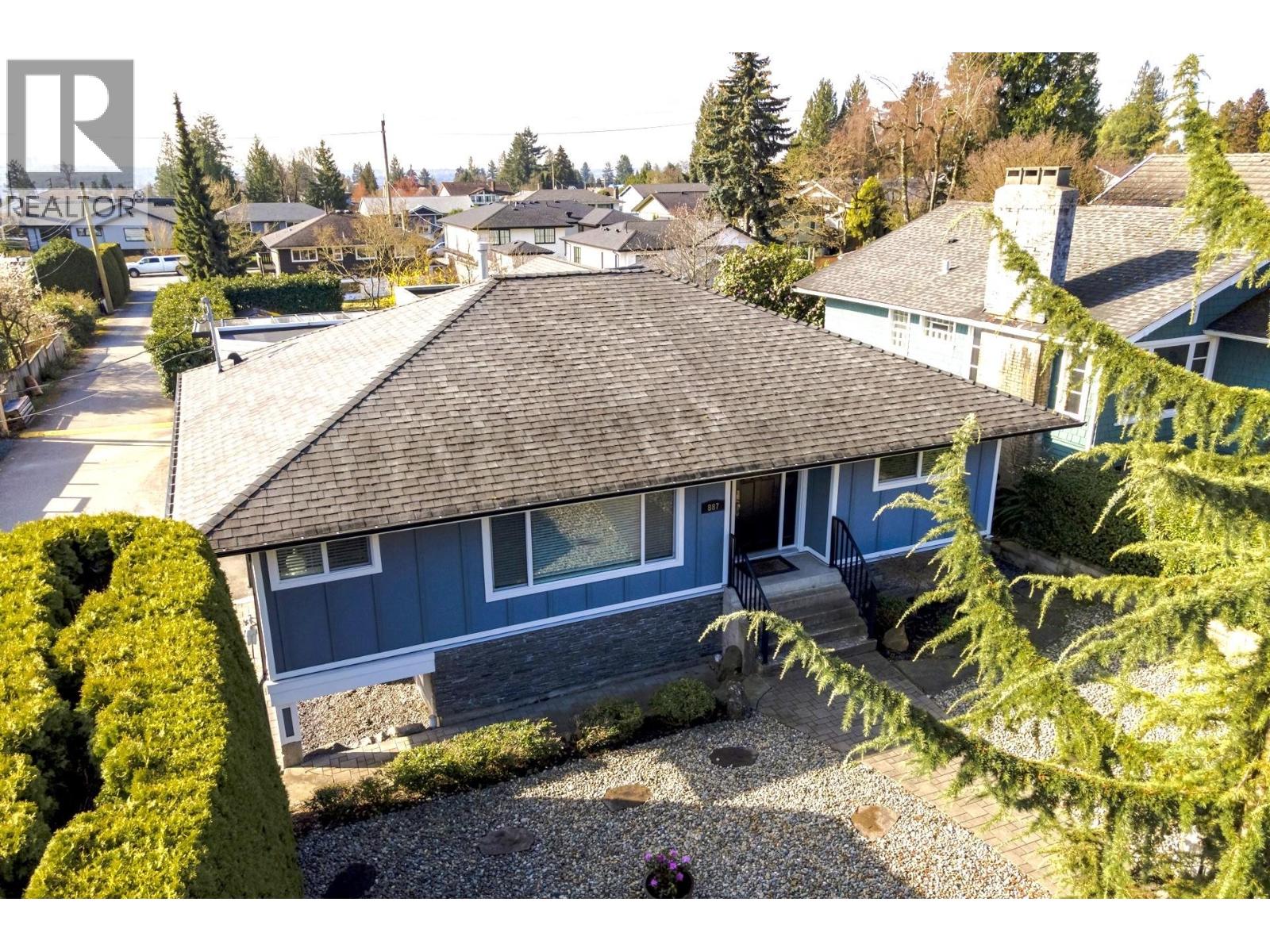 Photo 35 of 887 E 17th Street, North Vancouver BC