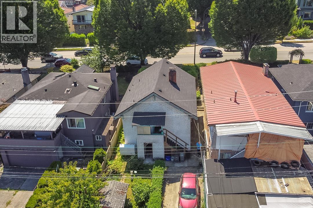 1165 E 33RD AVENUE, Vancouver