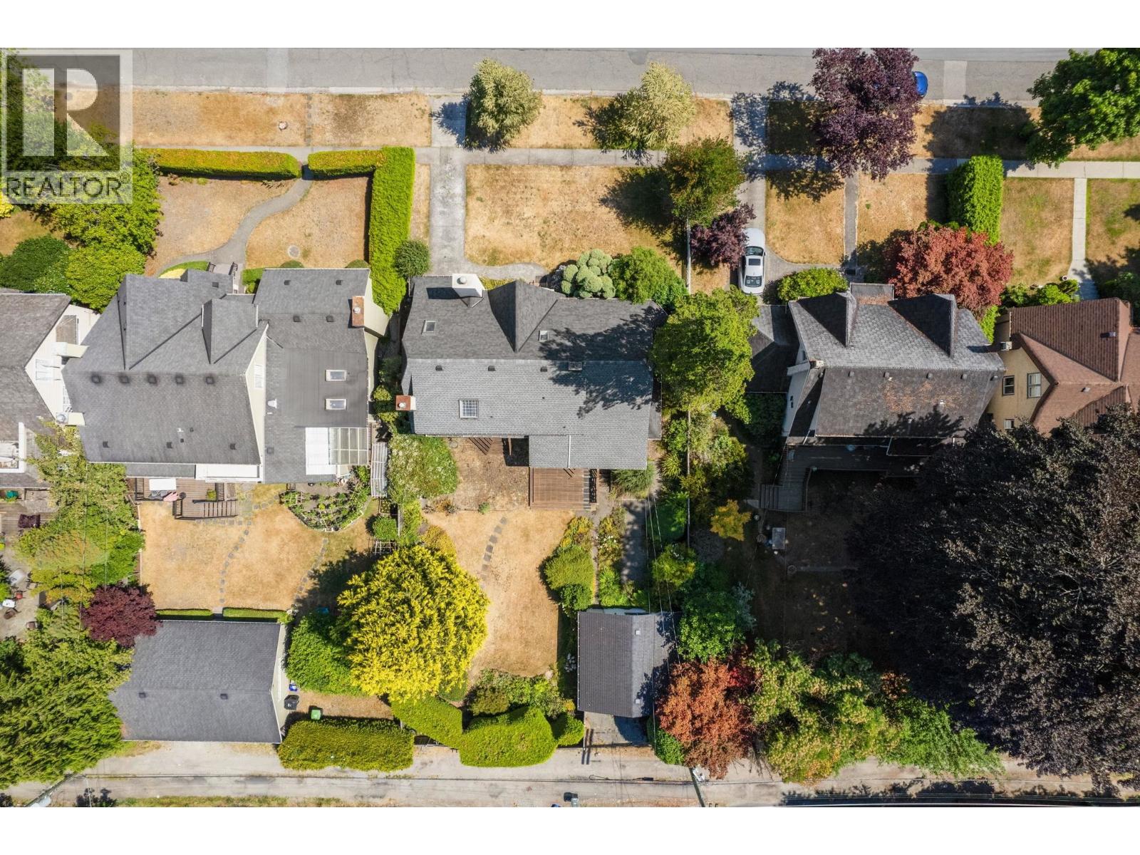 Photo 12 of 6925 Cypress Street, Vancouver BC
