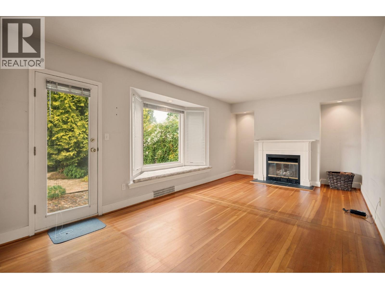 Photo 18 of 6925 Cypress Street, Vancouver BC