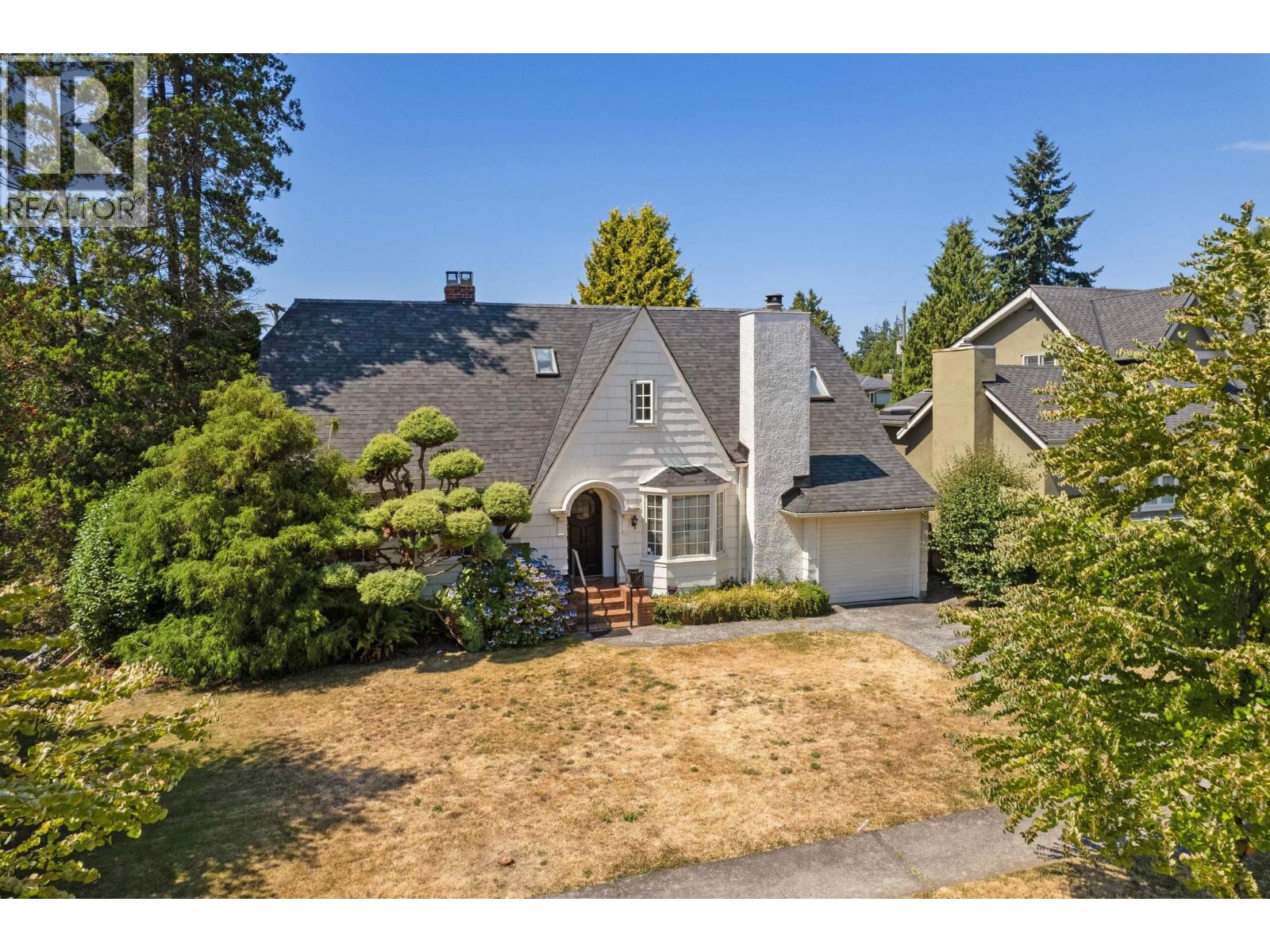 Photo 2 of 6925 Cypress Street, Vancouver BC