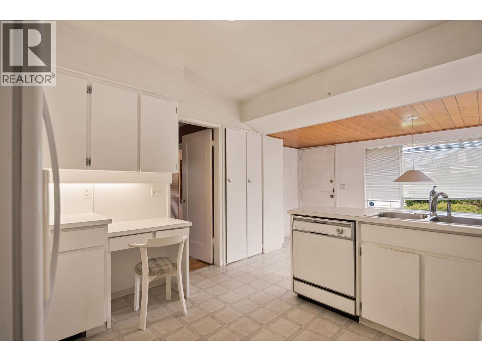 Photo 21 of 6925 Cypress Street, Vancouver BC
