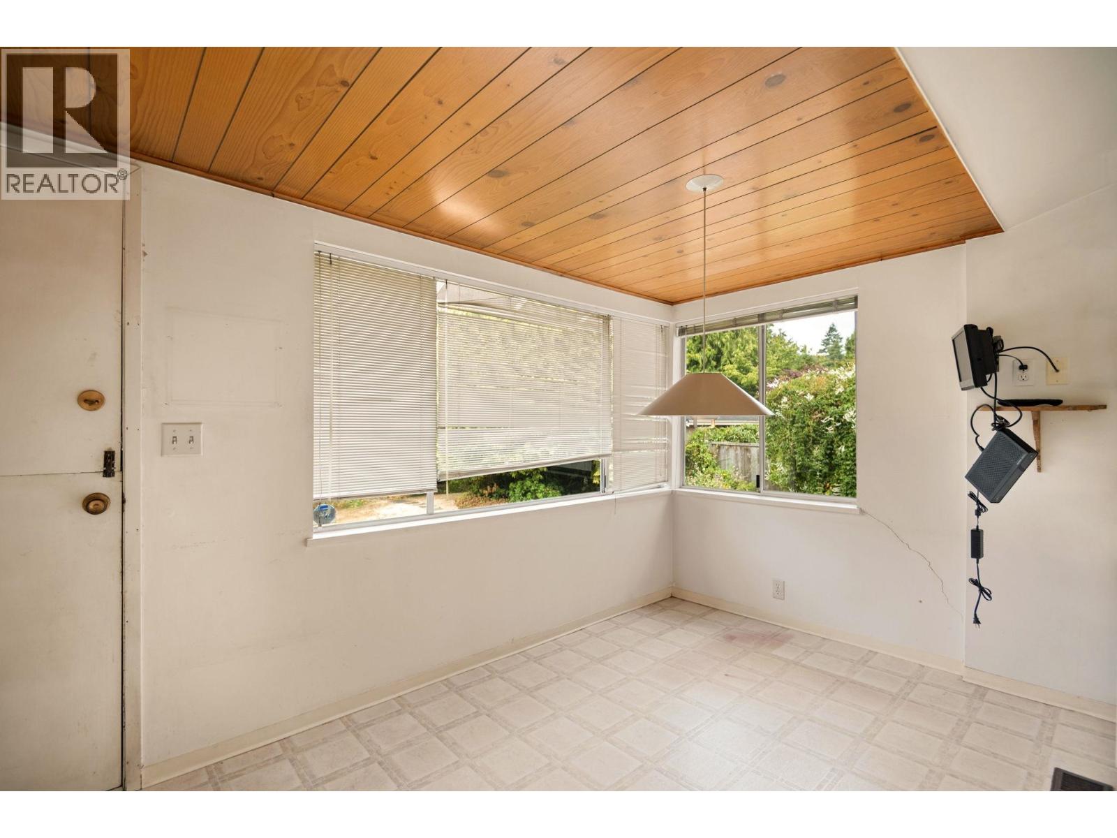 Photo 23 of 6925 Cypress Street, Vancouver BC