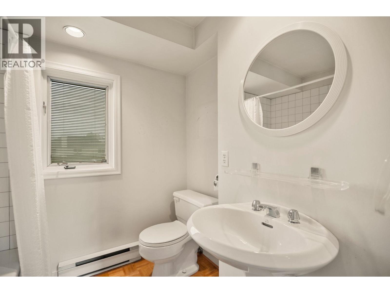 Photo 33 of 6925 Cypress Street, Vancouver BC
