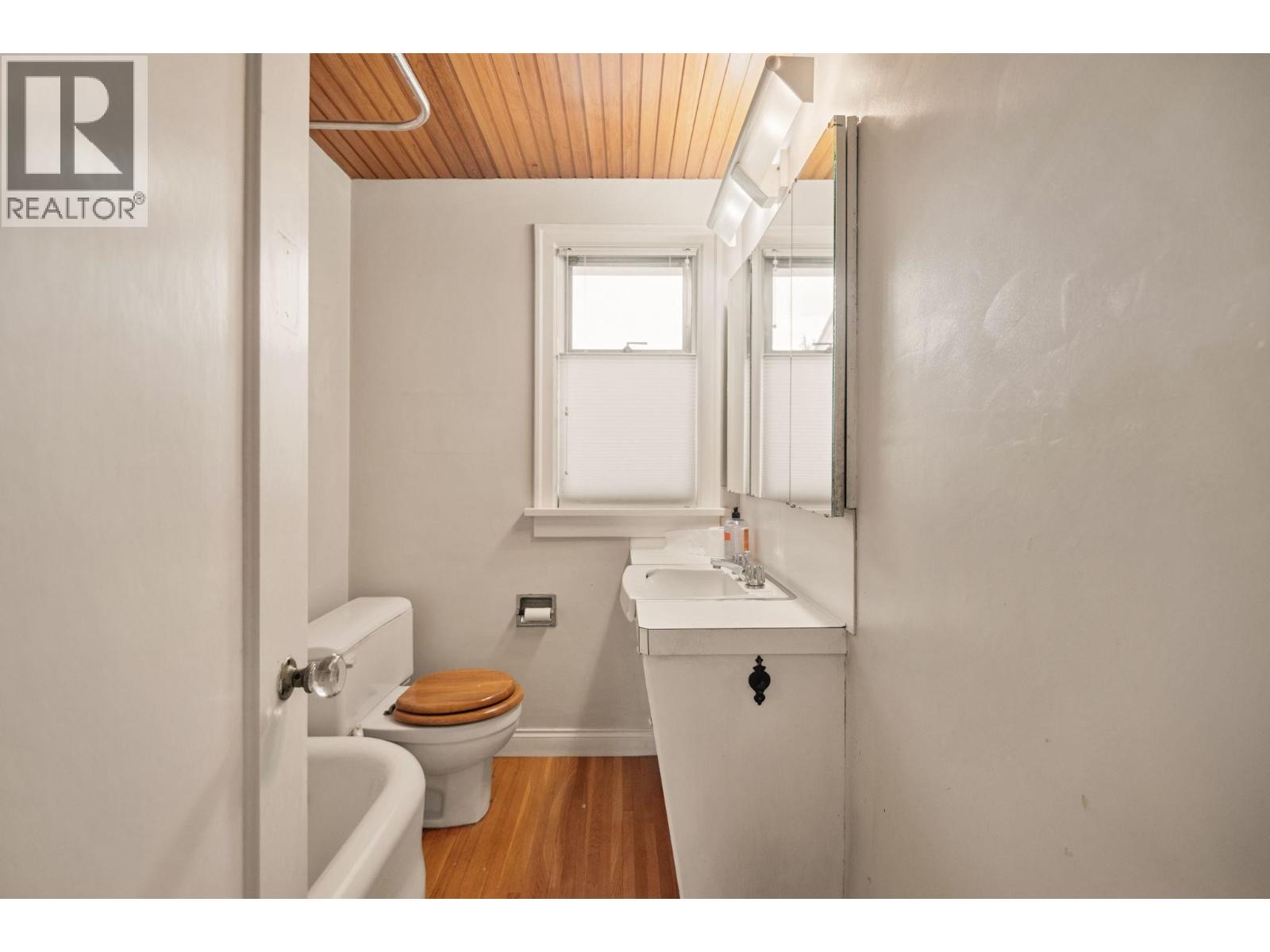 Photo 35 of 6925 Cypress Street, Vancouver BC