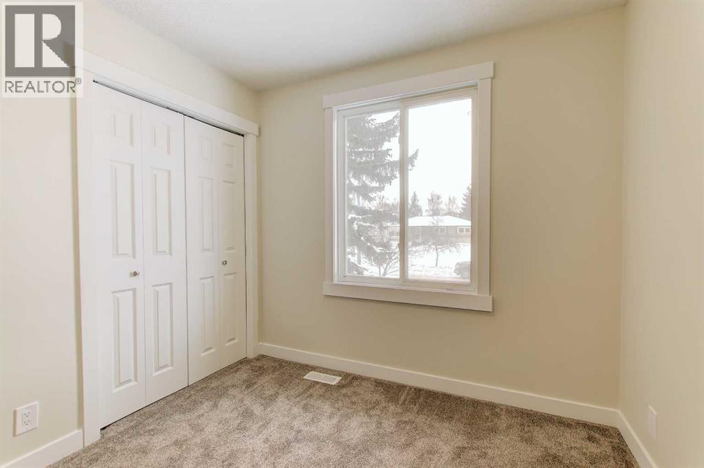 Photo 28 of 272 Acadia Drive Se, Calgary AB