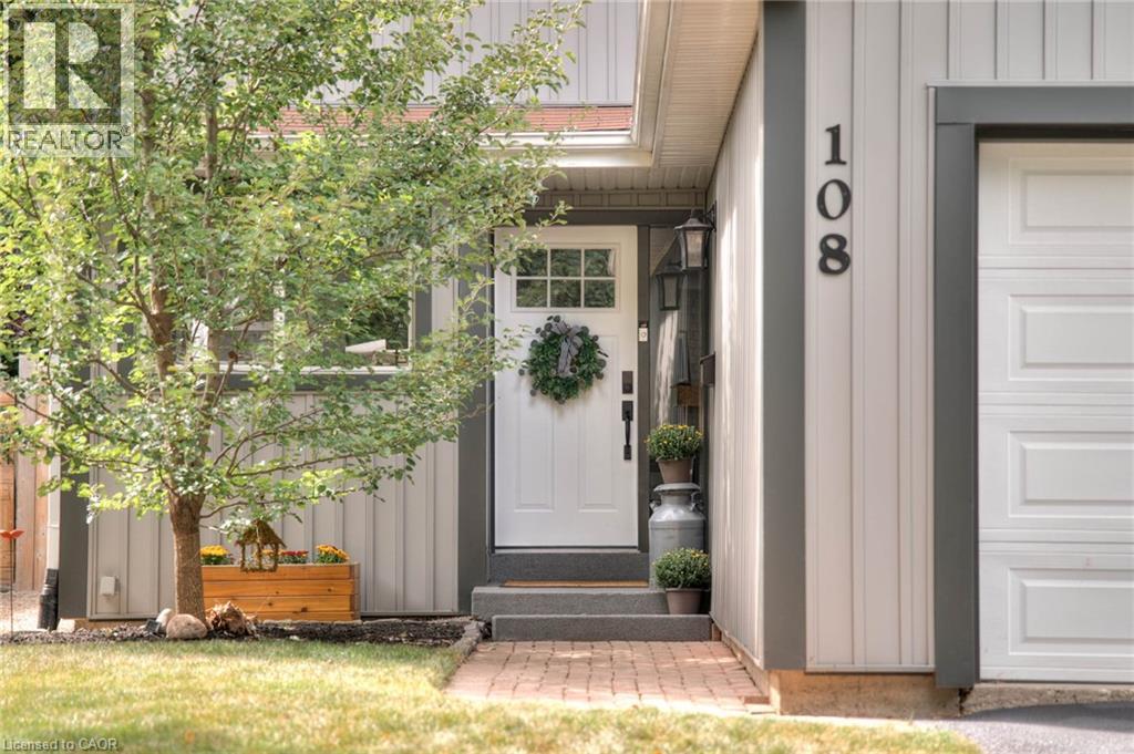 Photo 3 of 108 Brantwood Park Road, Brantford ON