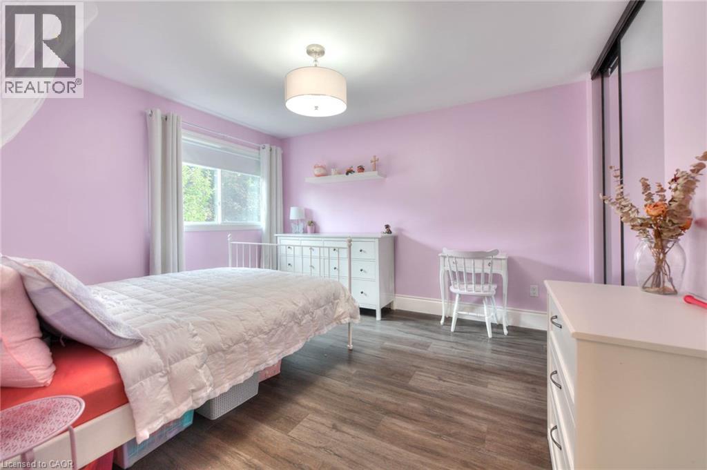 Photo 30 of 108 Brantwood Park Road, Brantford ON