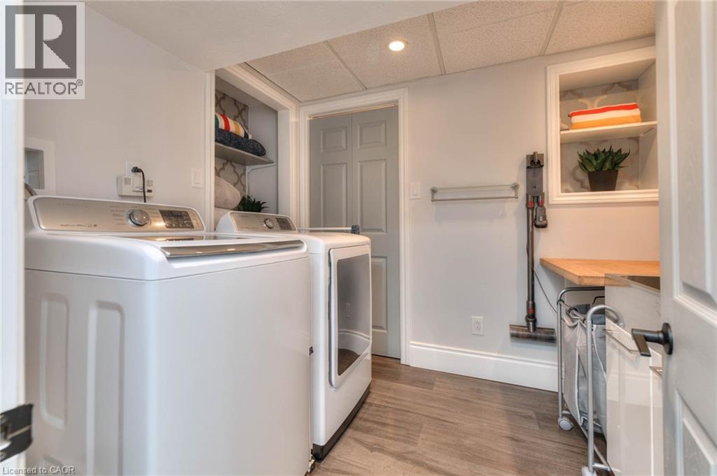 Photo 36 of 108 Brantwood Park Road, Brantford ON