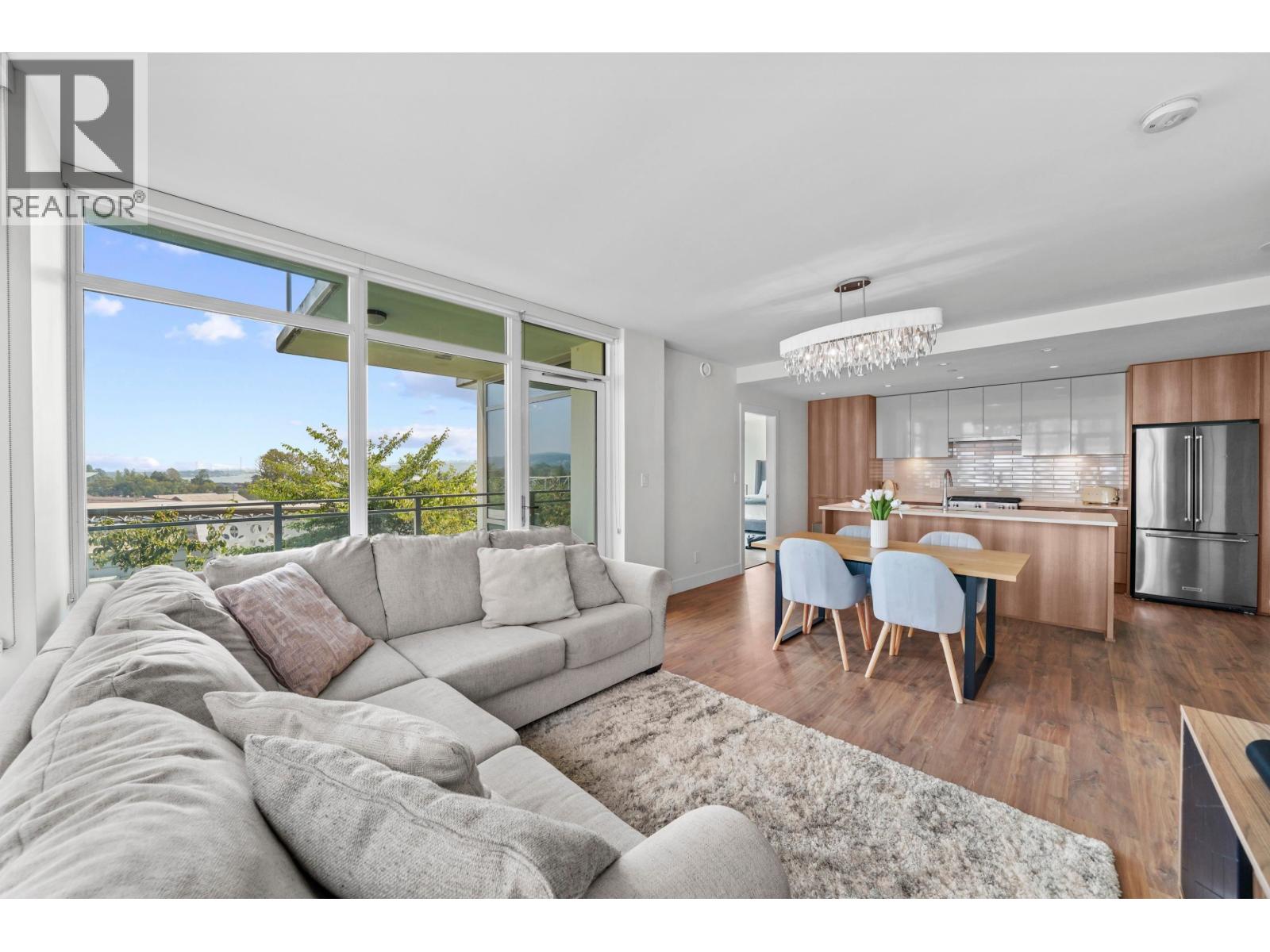 Photo 10 of 209 258 Nelsons Court, New Westminster BC
