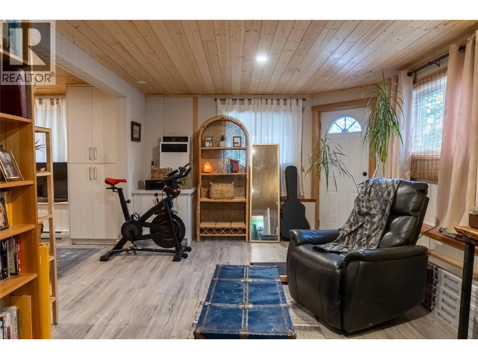 6740 Rosen Lake Road - 21