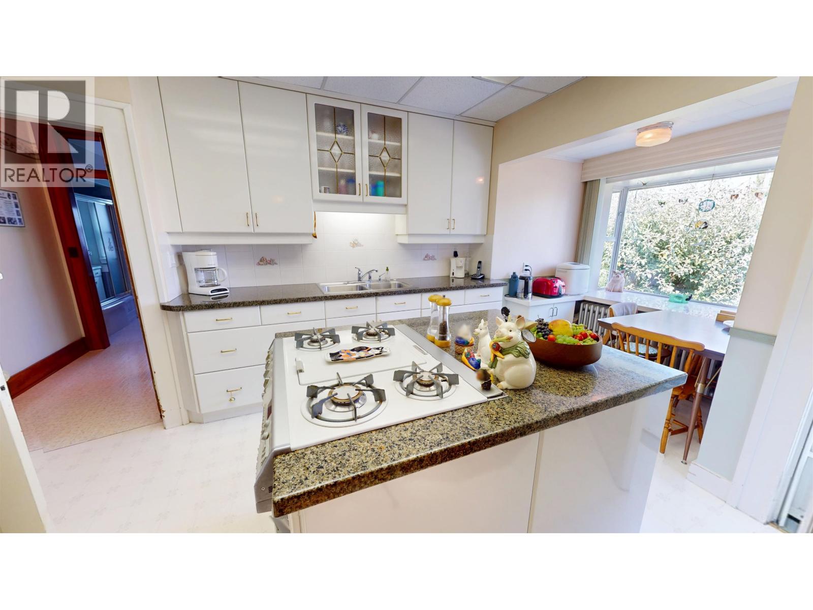 Photo 6 of 1223 1225 E 19th Avenue, Vancouver BC
