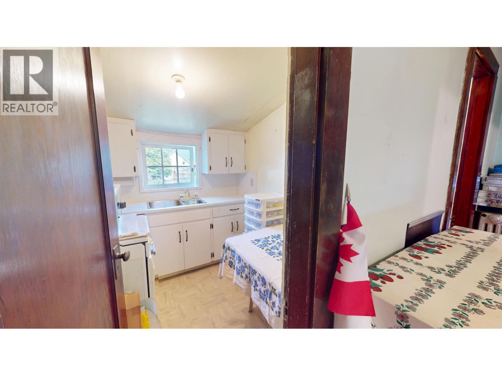 Photo 15 of 1223 1225 E 19th Avenue, Vancouver BC