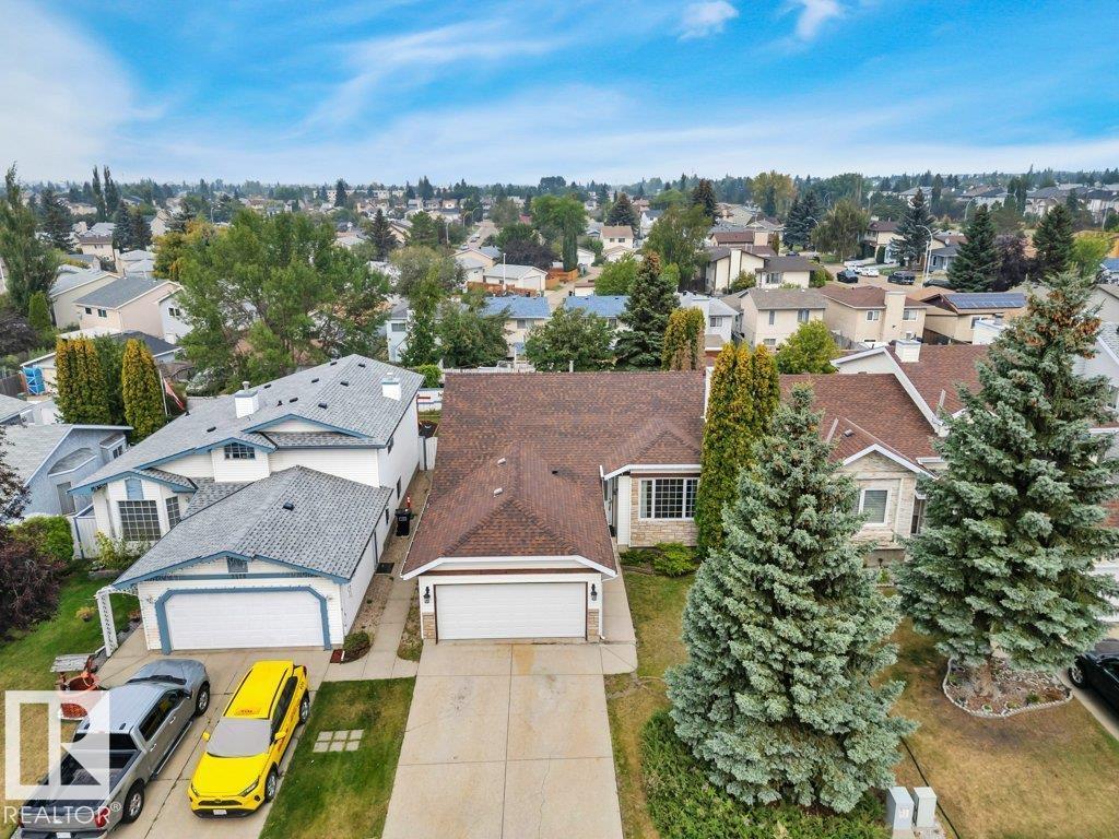Photo 1 of 3524 40 Av Nw, Edmonton AB