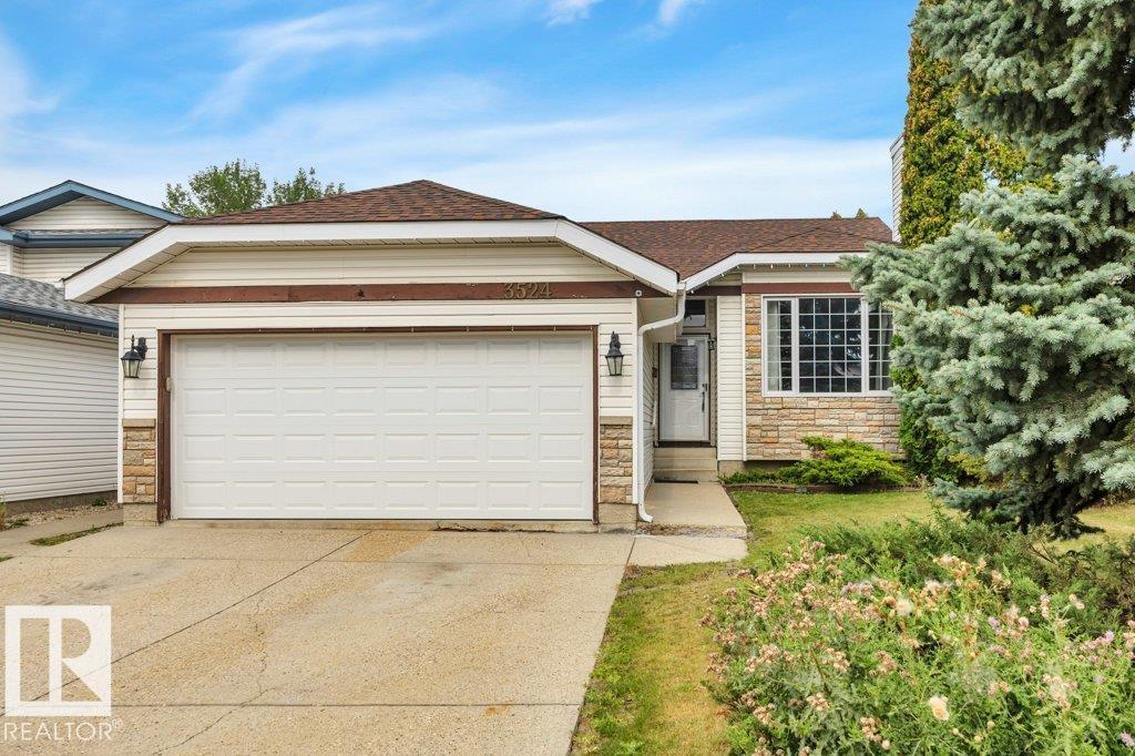 Photo 2 of 3524 40 Av Nw, Edmonton AB