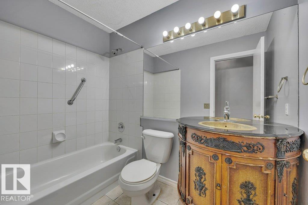 Photo 21 of 3524 40 Av Nw, Edmonton AB