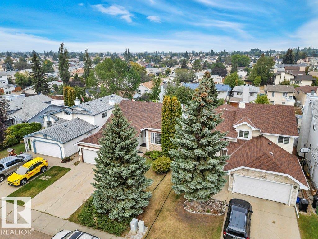 Photo 40 of 3524 40 Av Nw, Edmonton AB