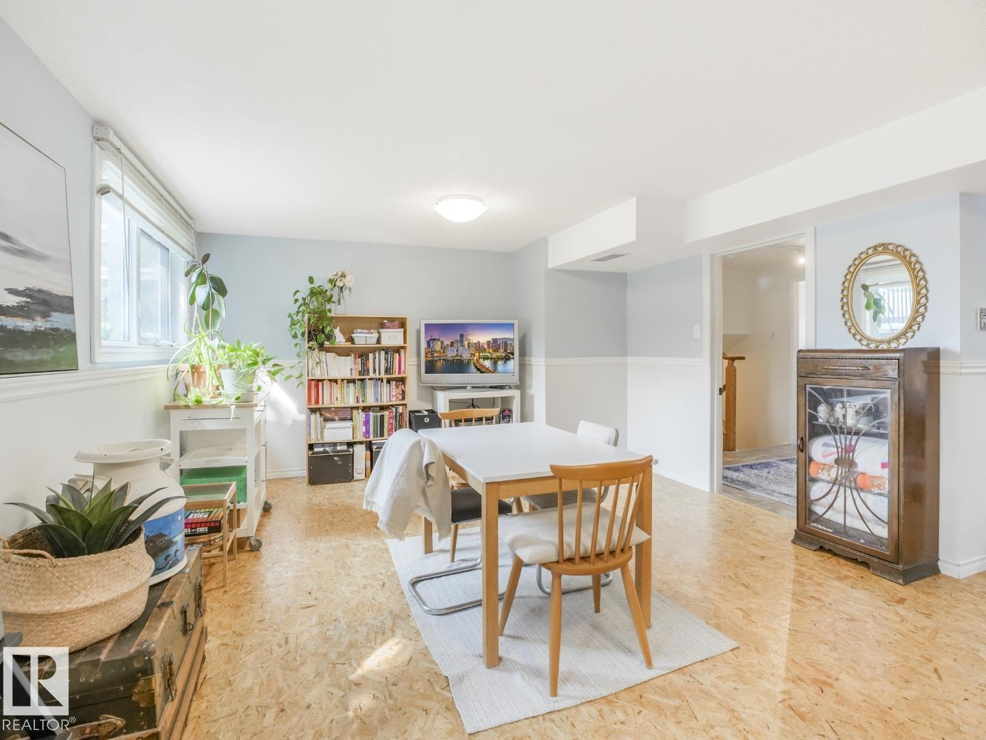 Photo 23 of 14316 56 Av Nw, Edmonton AB