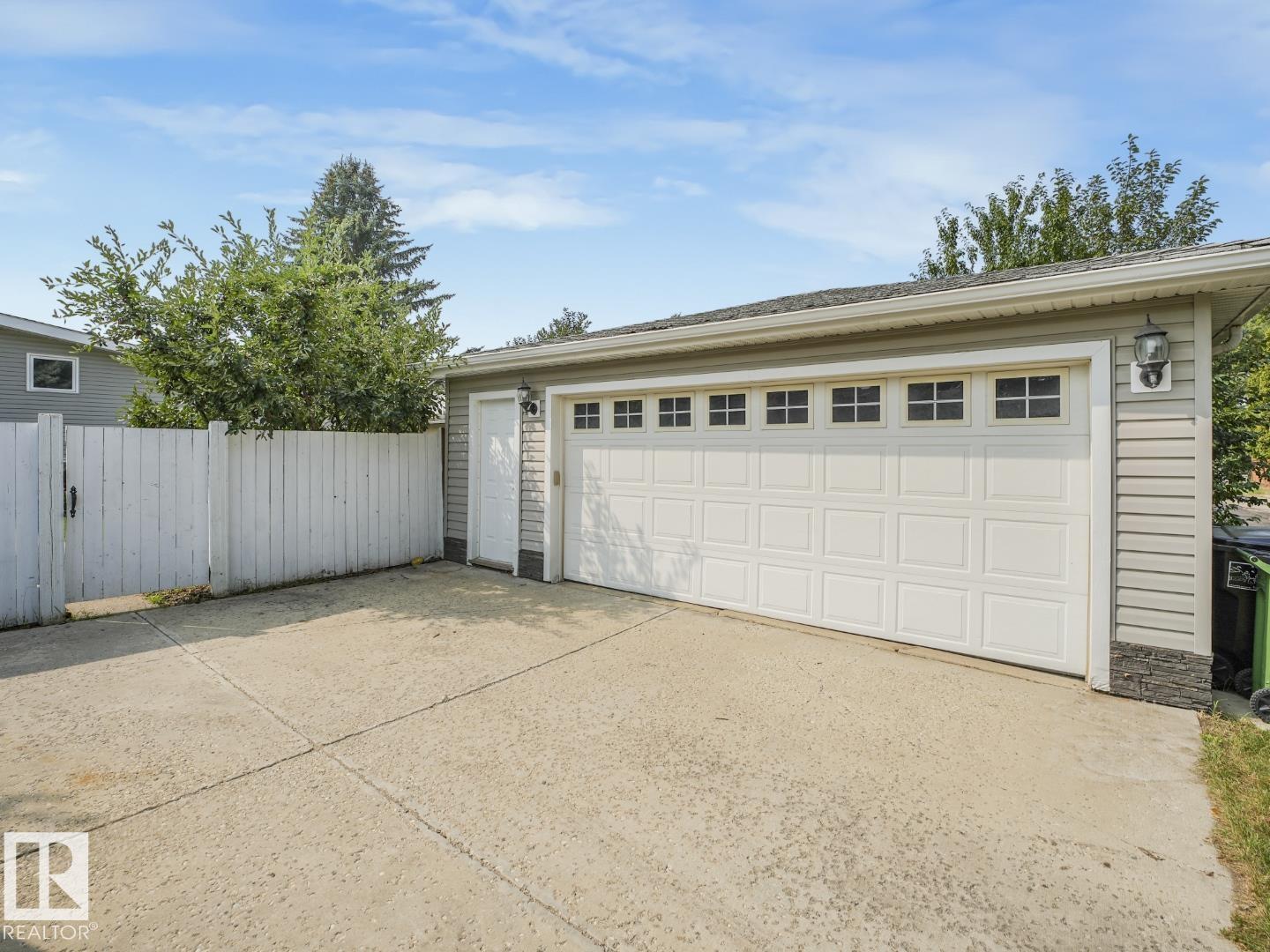 Photo 37 of 14316 56 Av Nw, Edmonton AB