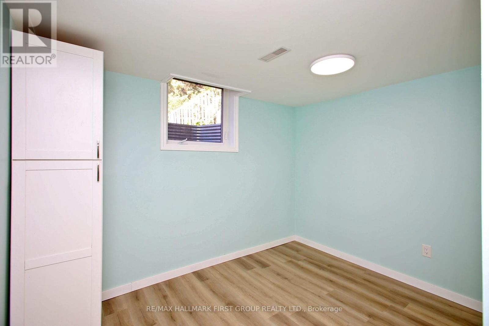 Photo 5 of Lower 213 Glen Hill Drive, Whitby ON