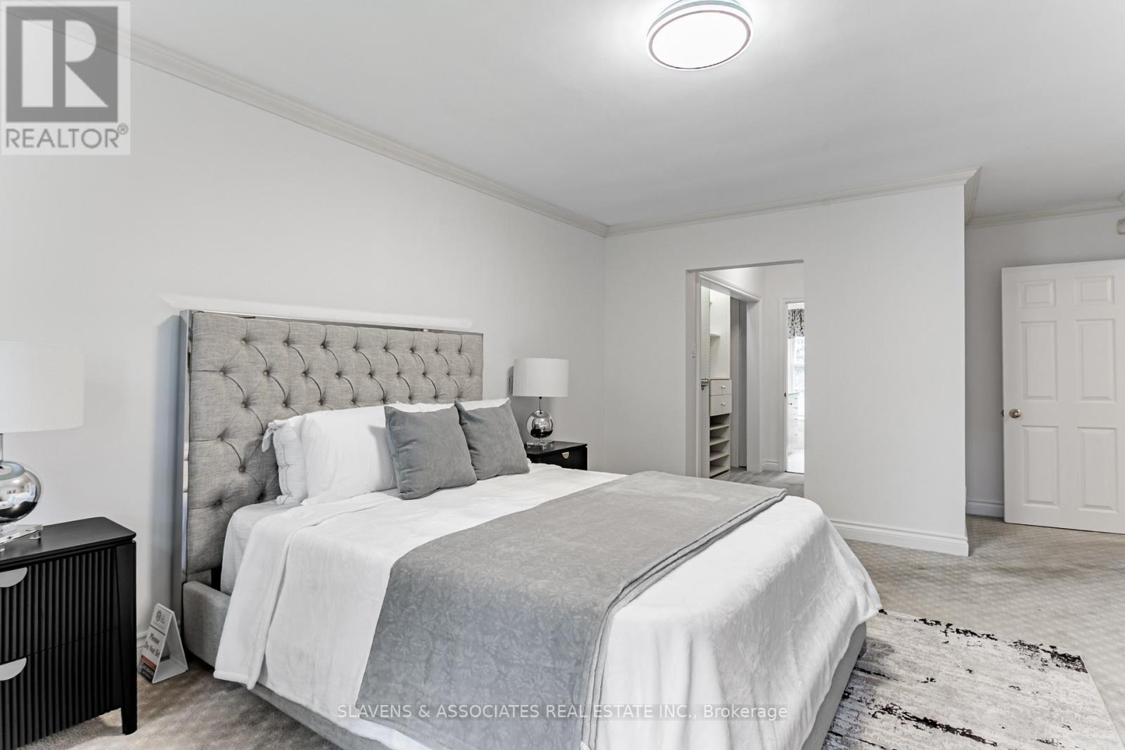 Photo 21 of 123 Lord Seaton Road, Toronto ON
