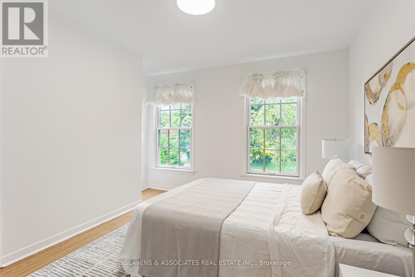Photo 25 of 123 Lord Seaton Road, Toronto ON
