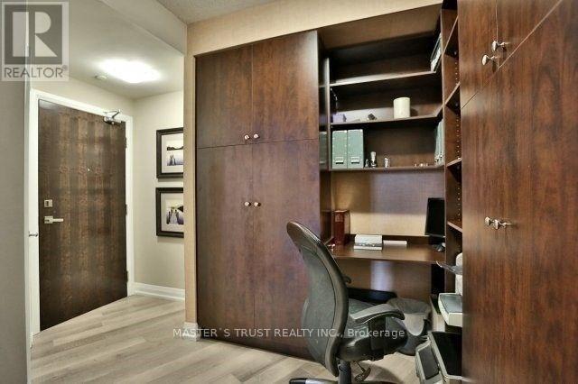 Photo 2 of 406 85 The Donway W, Toronto ON