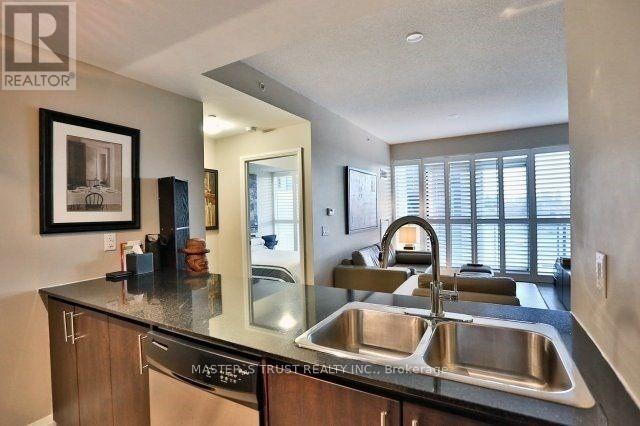 Photo 7 of 406 85 The Donway W, Toronto ON