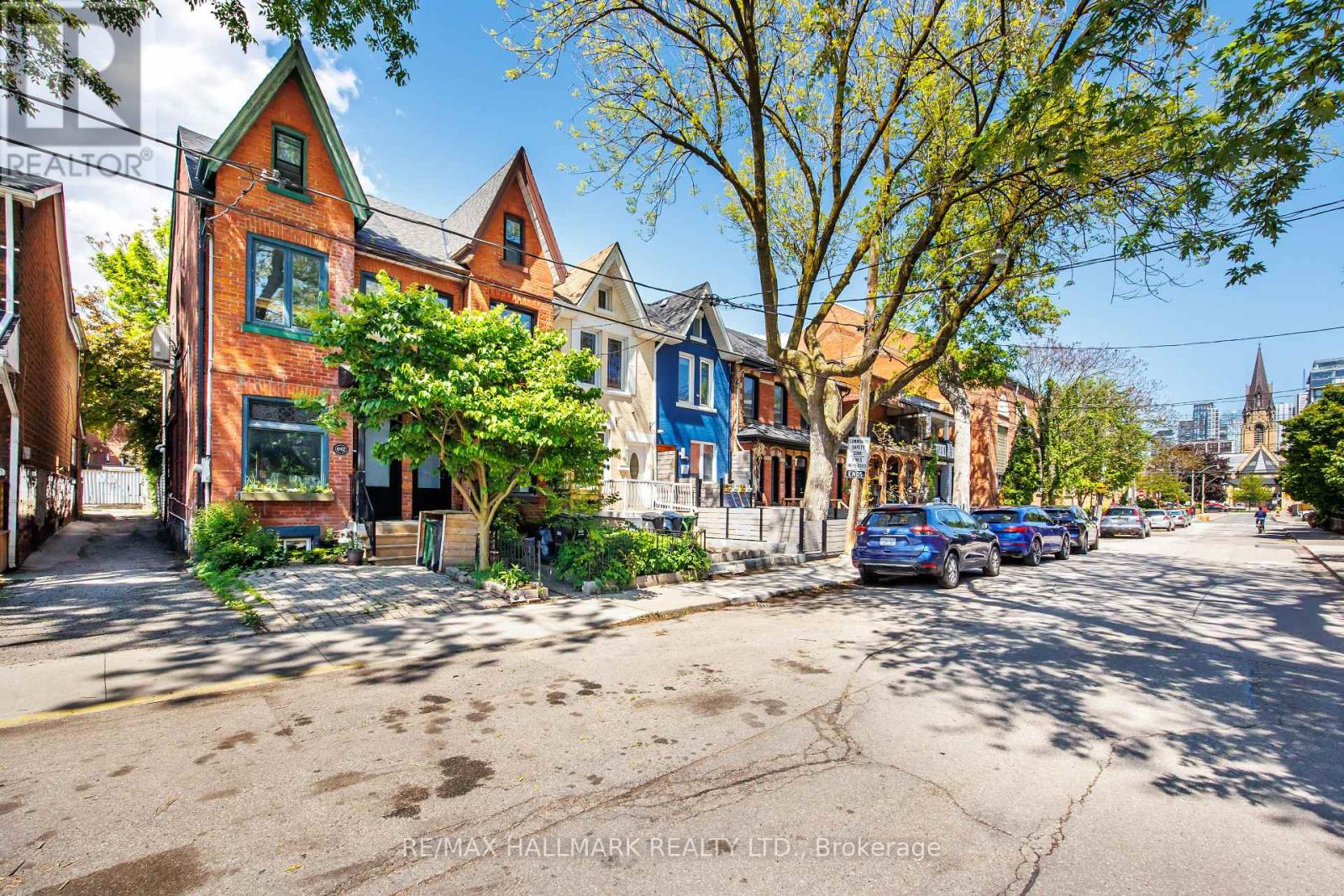 Photo 30 of 690 Adelaide Street W, Toronto ON