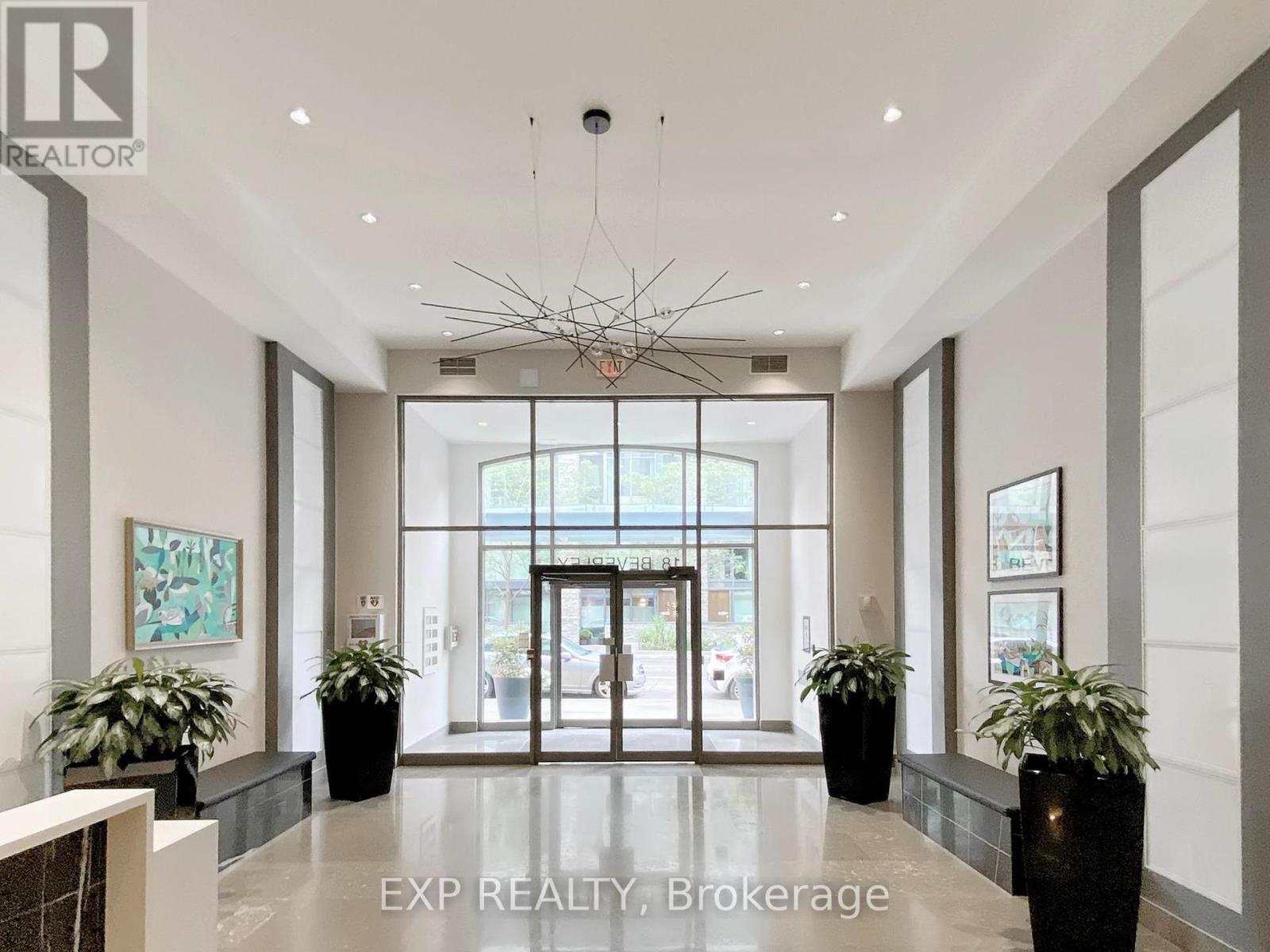 Photo 2 of 108 18 Beverley Street, Toronto ON