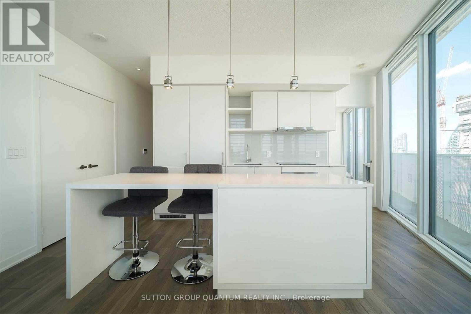 Photo 3 of 4907 100 Harbour Street, Toronto ON