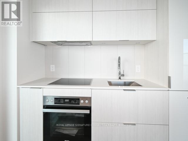 Photo 4 of 3005 20 Richardson Street, Toronto ON