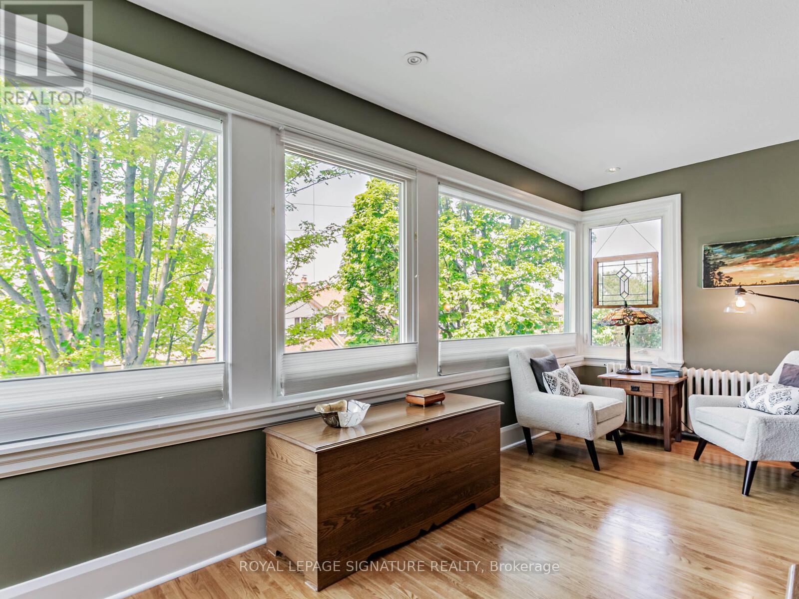 Photo 7 of 209 Arlington Avenue, Toronto ON