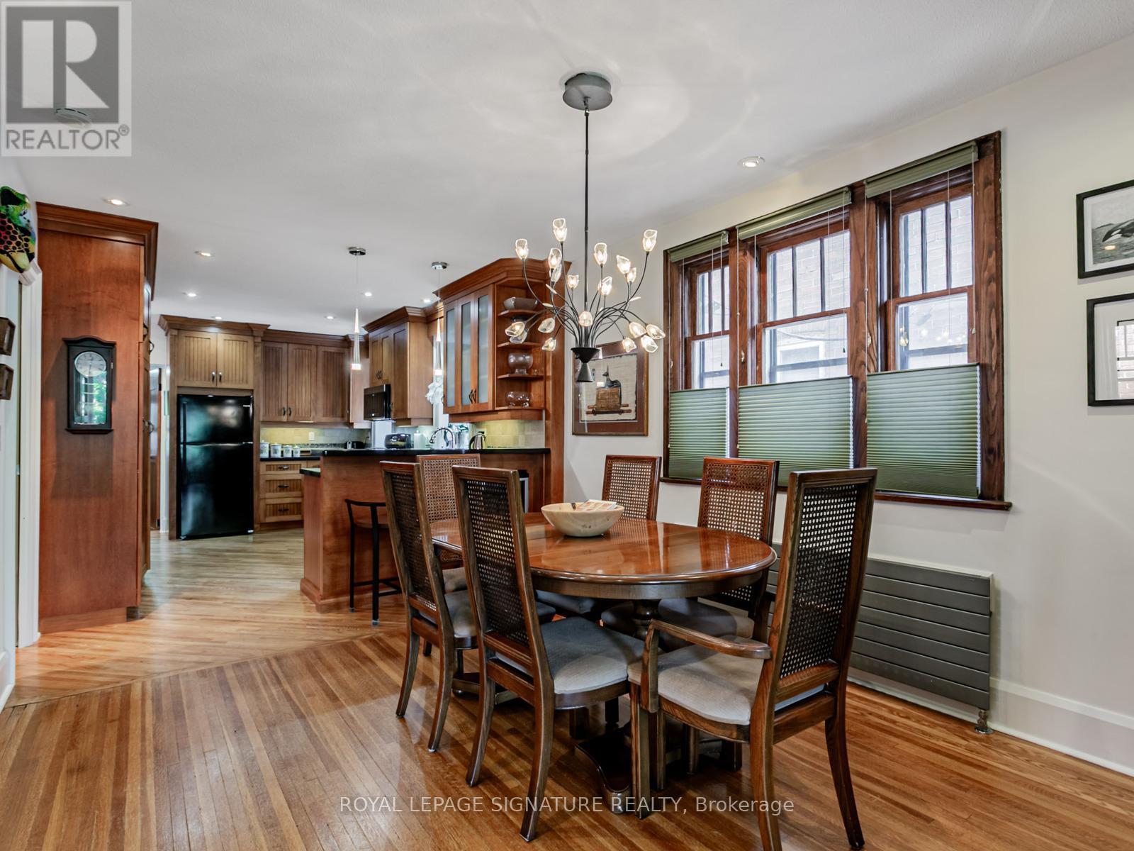 Photo 9 of 209 Arlington Avenue, Toronto ON