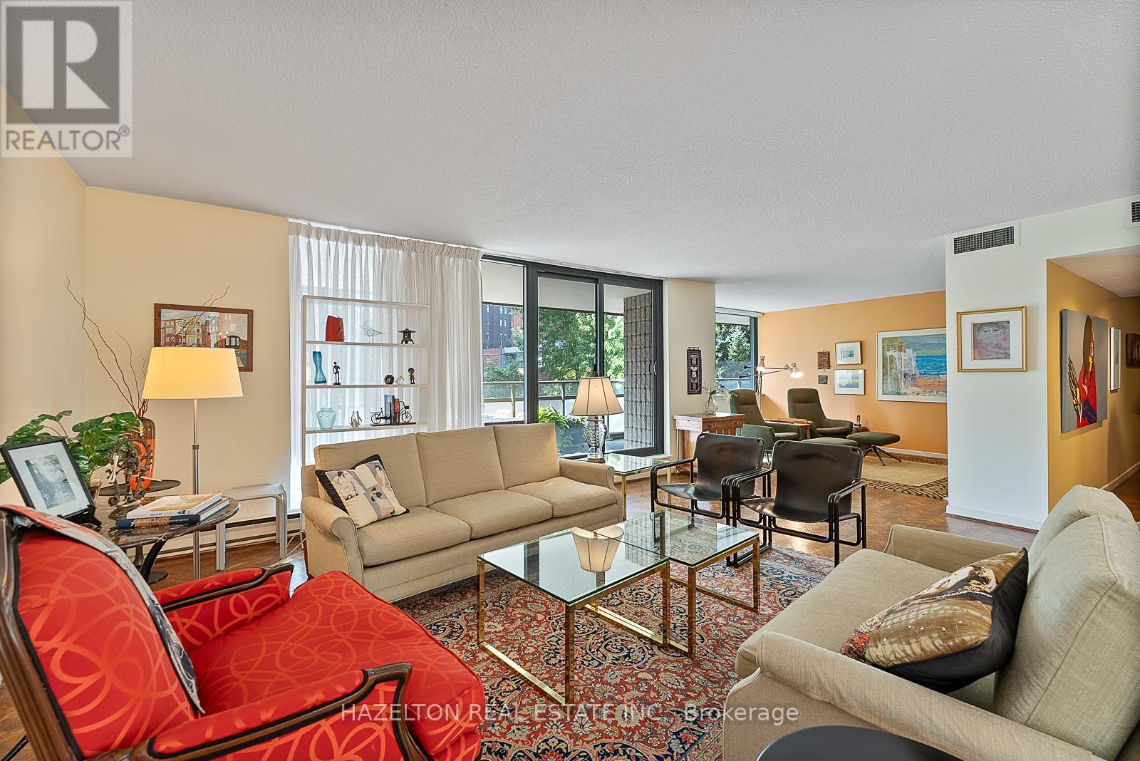 Photo 6 of 2 C 66 Collier Street, Toronto ON